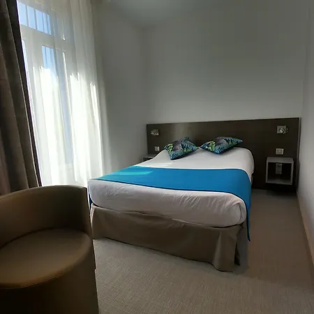 Hotell De La Fontaine 3*