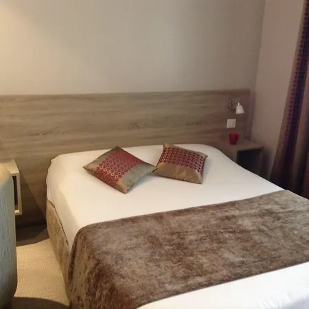 Hotell De La Fontaine 3*