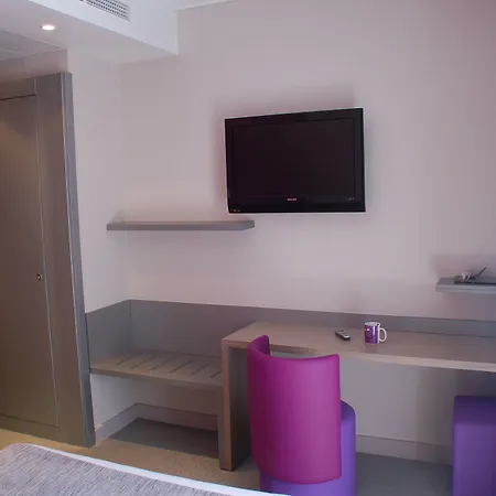 Hotell De La Fontaine 3*