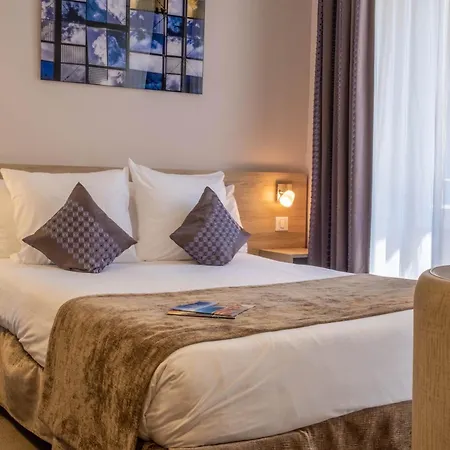 Hotel De La Fontaine 3*