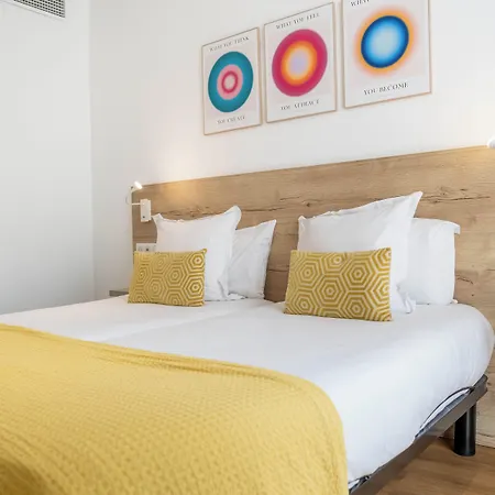De La Fontaine Hotel 3*