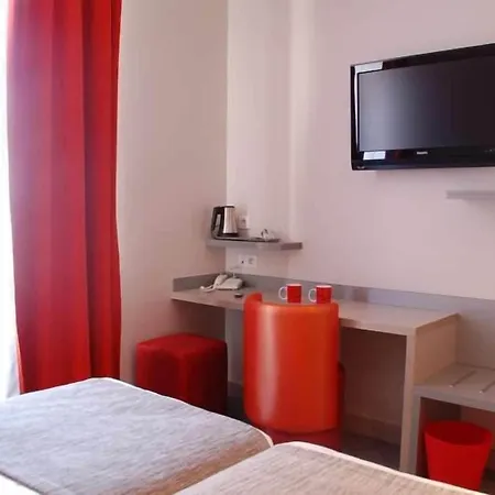 Szálloda De La Fontaine 3*