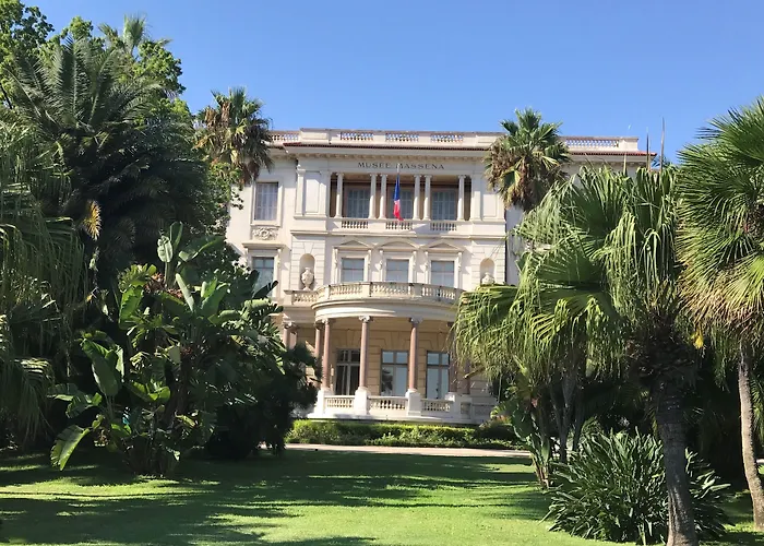 De La Fontaine Νίκαια